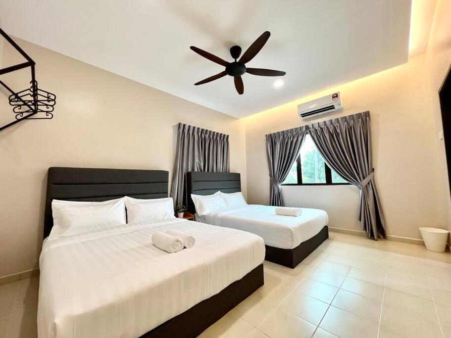 Klebang Melaka Private Pool 12Pax-4Br-Sing K-Coway Villa Exterior photo